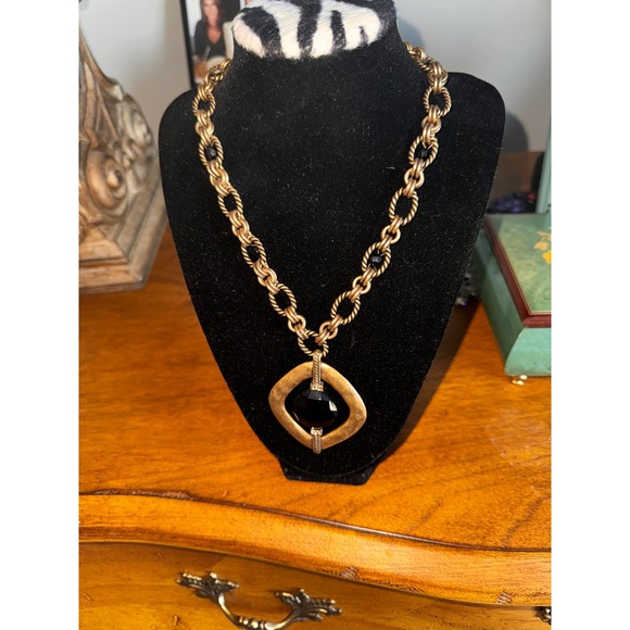 Chicos Gold Tone Chunky Link Necklace Black Faceted Gemstone Pendant - Picture 3 of 7